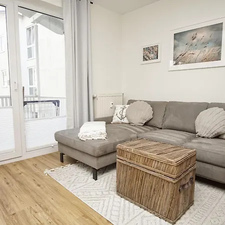 Balkon, gratis Nutzung vom AHOI Erlebnisbad und Sauna in Sellin - Villa Karola FeWo 09 Goehren (Ruegen)