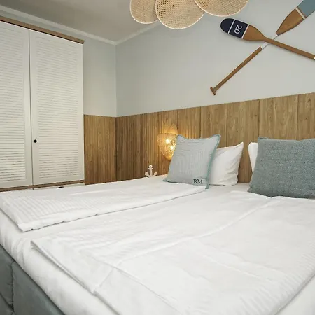 Balkon, gratis Nutzung vom AHOI Erlebnisbad und Sauna in Sellin - Villa Karola FeWo 09